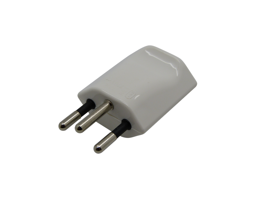 Swiss Plug 3 Pin 10A