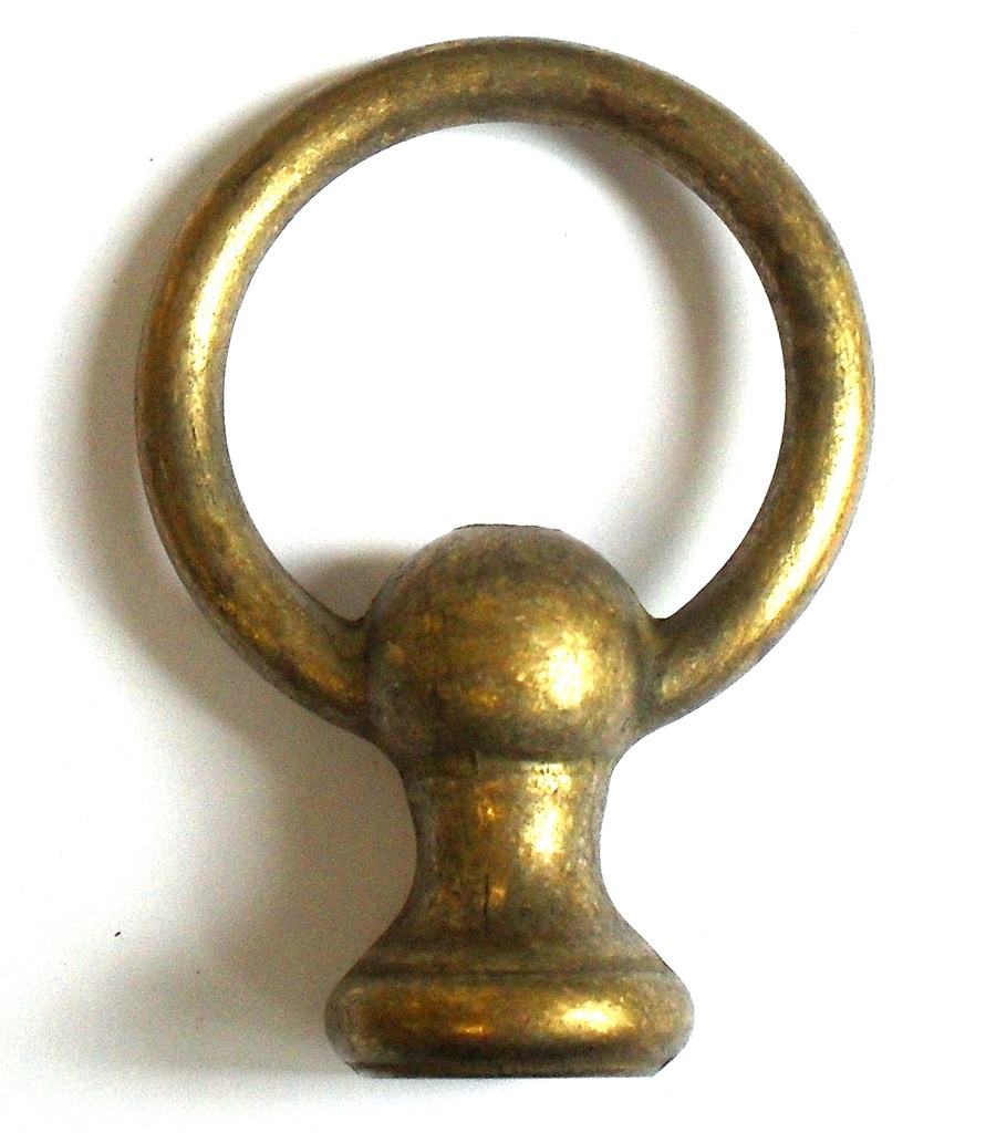 [05407] Decorative Large Cast Brass Loop (52mm Ø)